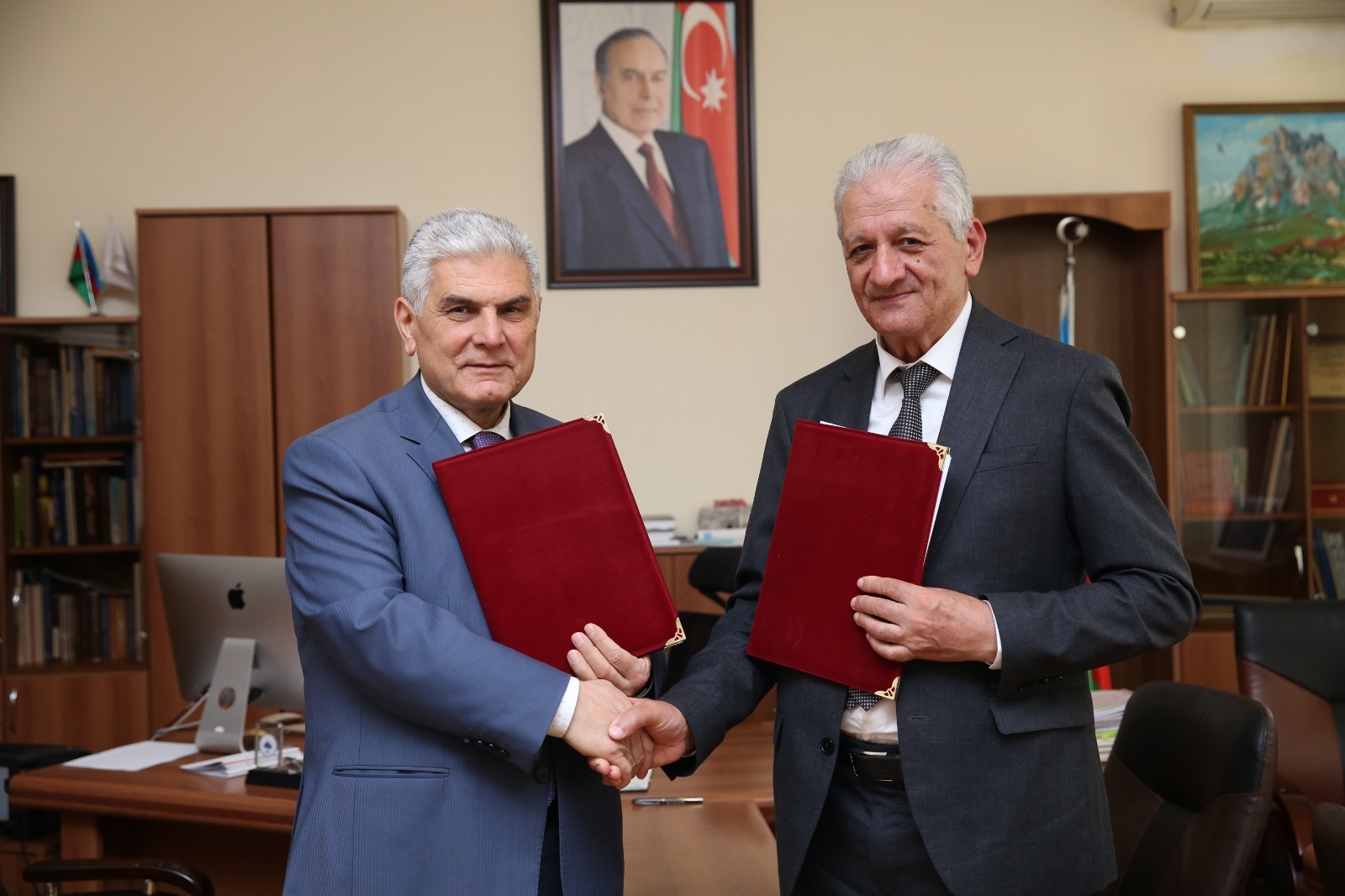 Pedaqoji Universitet elmi-tədqiqat institutları ilə əməkdaşlıq memorandumu imzalayıb